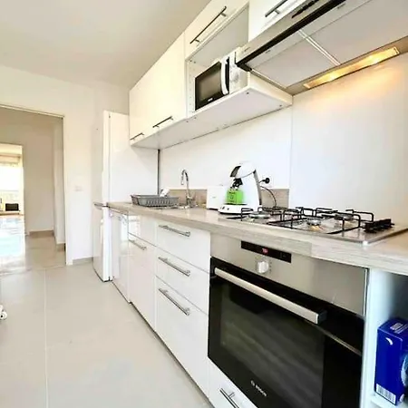 Le Maeva : 4 Prs, Clim, Garage, Piscine Antibes
